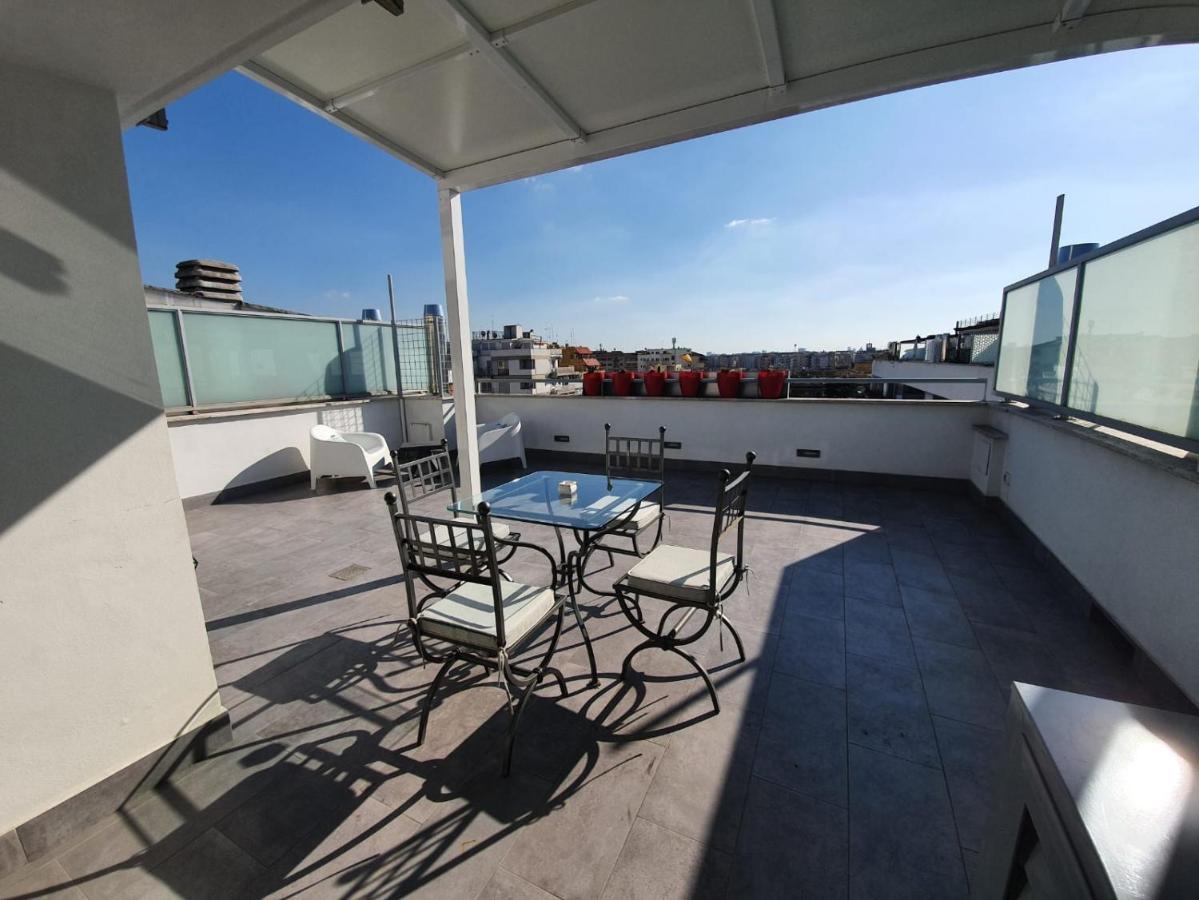 Penthouse 41 In Trastevere With Big Terrace Рим Екстериор снимка
